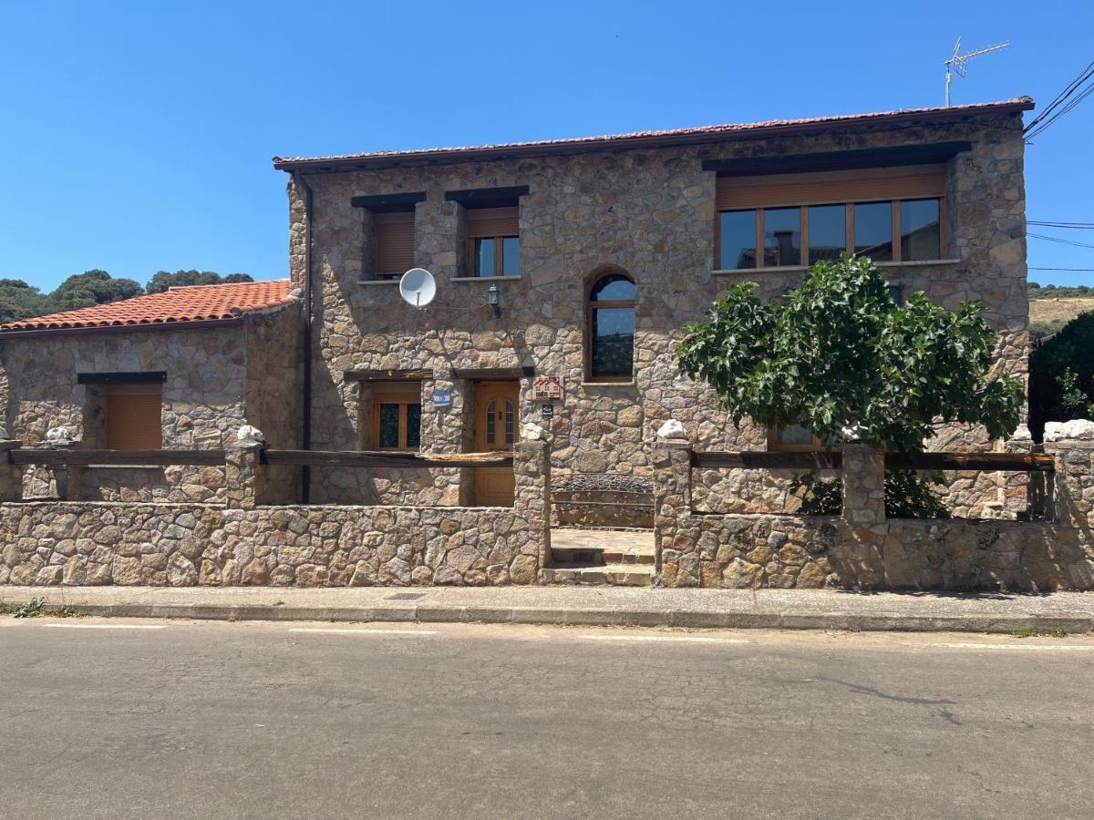 Casa Rural El Medico Serradilla del Arroyo Luaran gambar